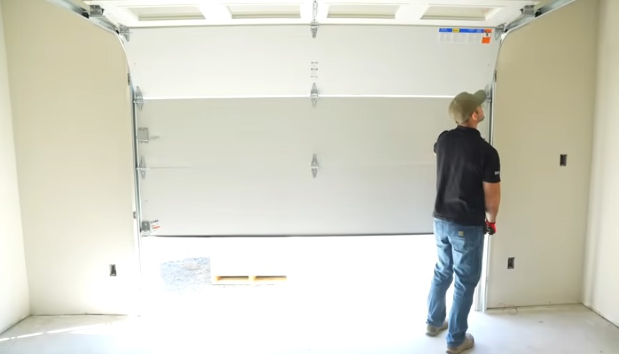 Install and repair Garage Door Lubbock